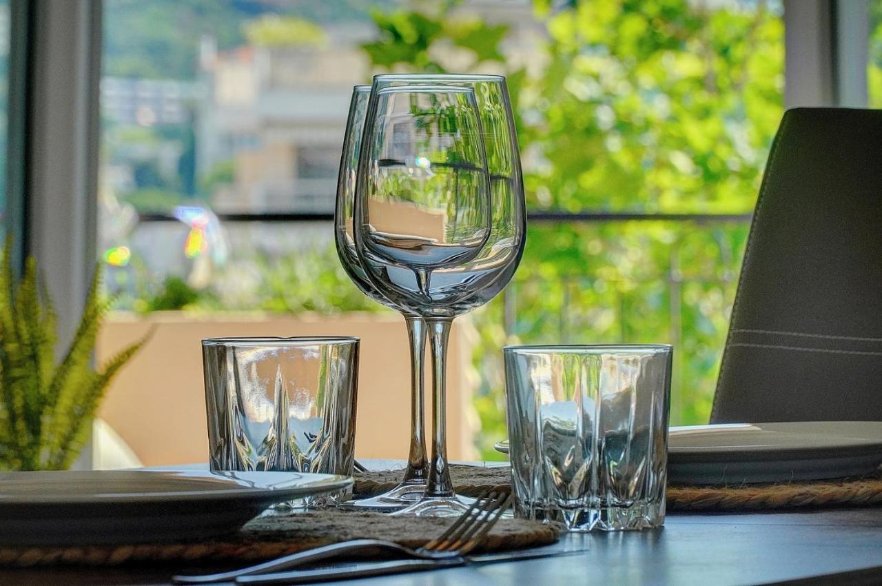 Elisa - Traversant - Terrasse - Verriere Cote D'Azur 戛纳 外观 照片